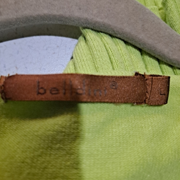 Green top, size L - Picture 3 of 3